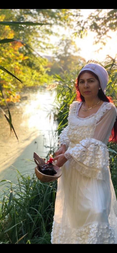Atena la apă cu lumânare – ritual de dezlegare